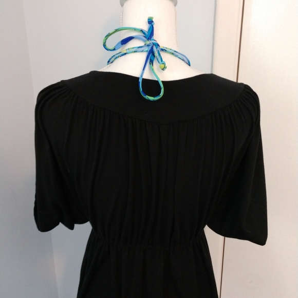Guess Black Low Cut Top or Swim Cover-up - Picture 4 of 5
